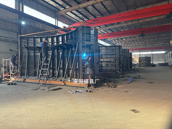 風(fēng)電混凝土塔筒模具